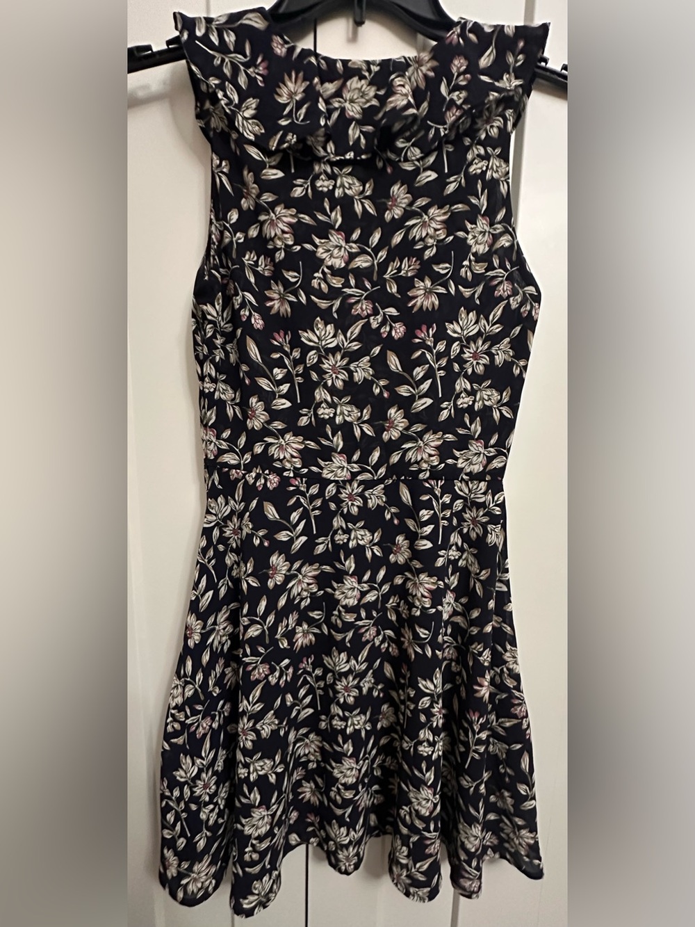 J.O.A. LOS ANGELES Ruffle Floral V-Neck Dress